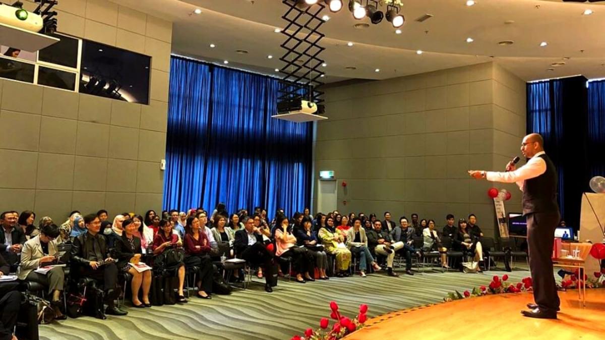 Adults attending a Mandarin workshop